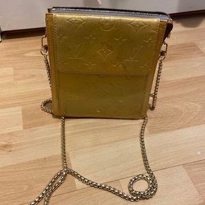 Louis Vuitton Vernis Mott Handbag. Used condition